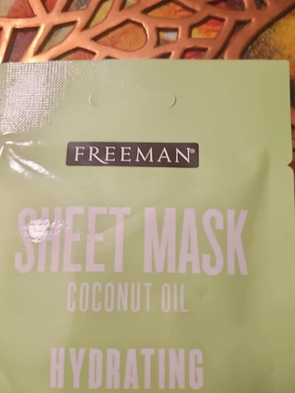 Hydrating Coconut Oil Sheet Mask — Light Green